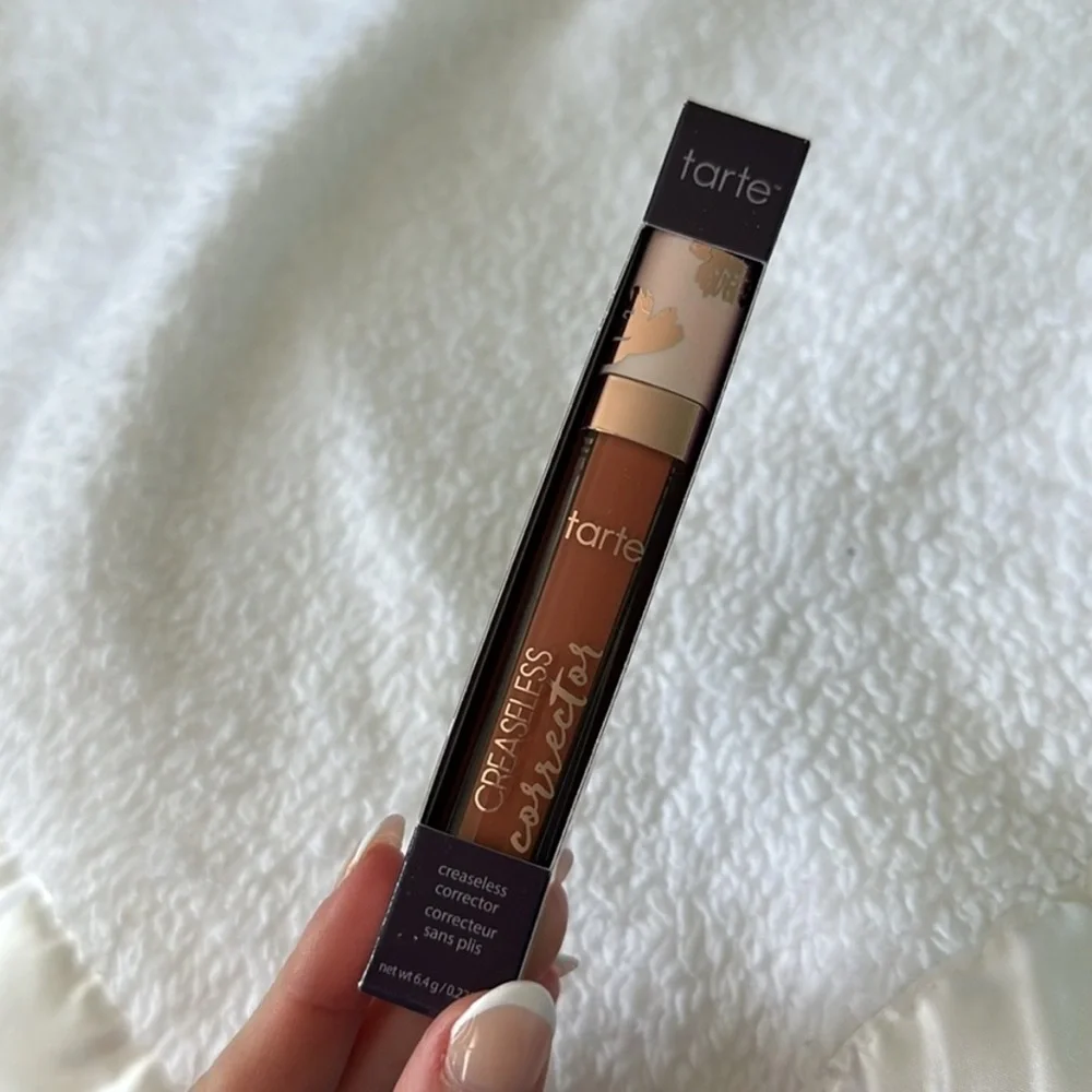 💕Tarte Creaseless Concealer - Warm Peach